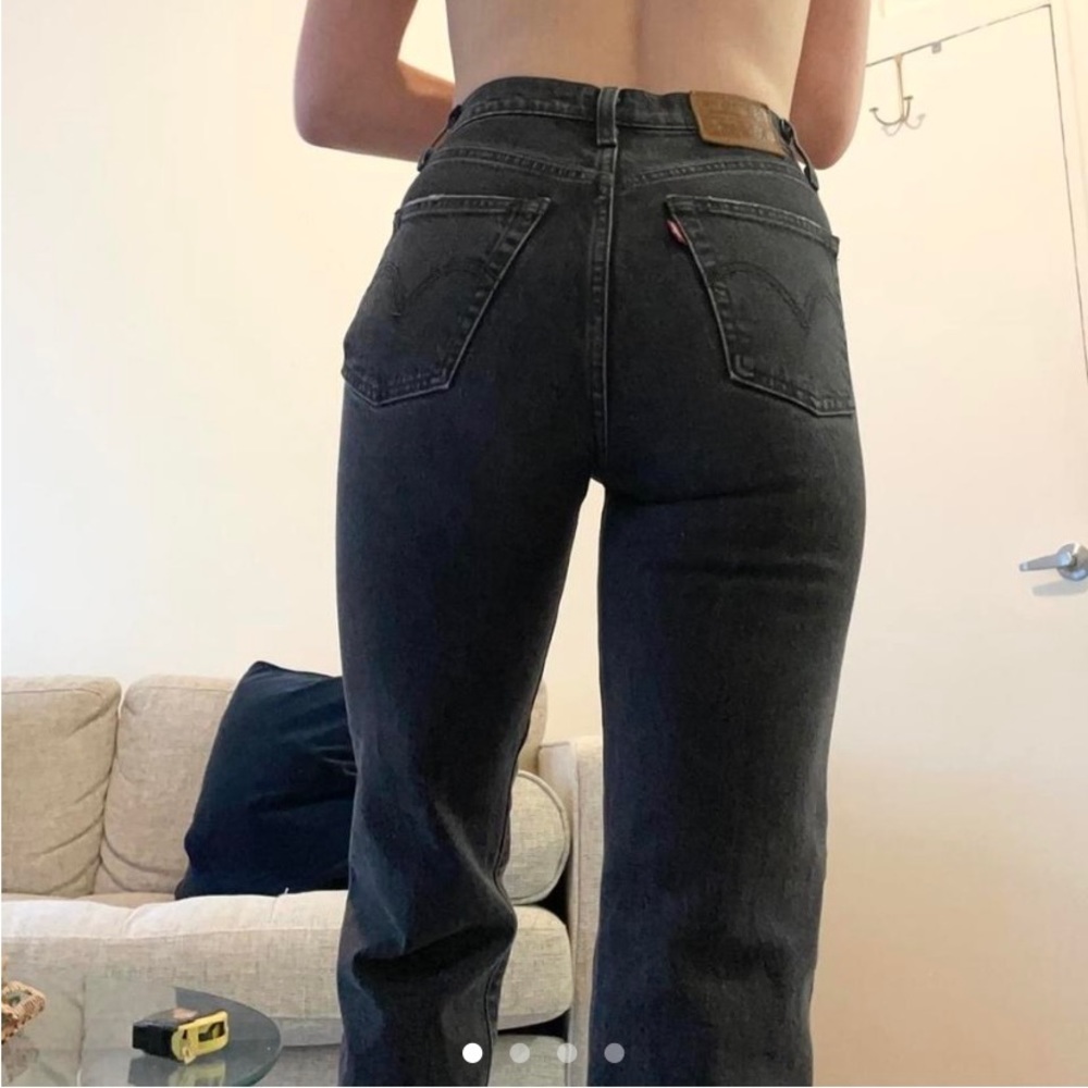 Levi’s Ribcage High-Waist Straight Jeans in Black (Size 23)